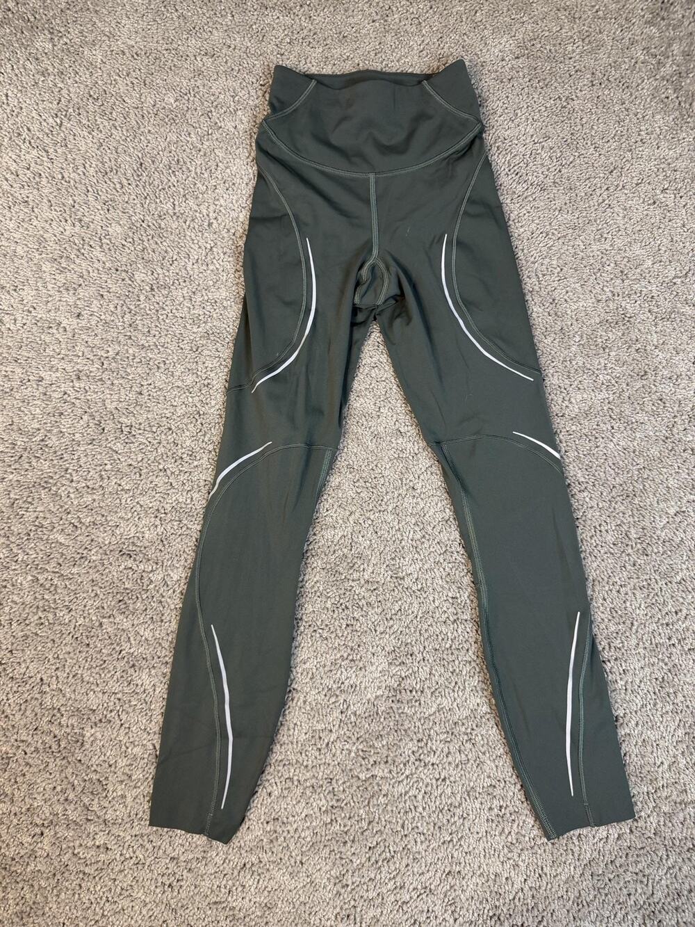 Lululemon Base Pace High Rise Womens 0 Green Ankle Reflective Zip Pocket 25in